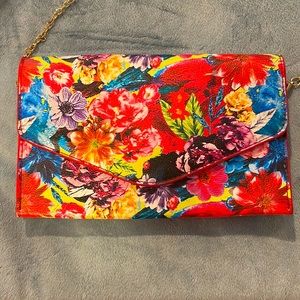 Small Steve Madden Clutch Purse on Gold Chain